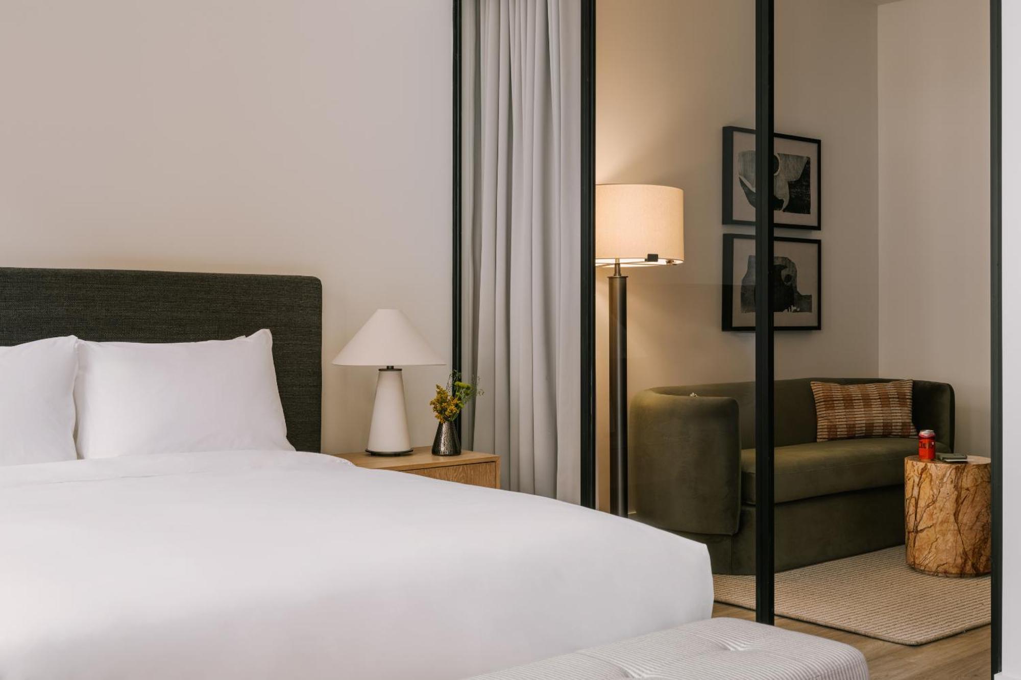 Sonder By Marriott Bonvoy Apollon Apartments Old Montreal Bagian luar foto